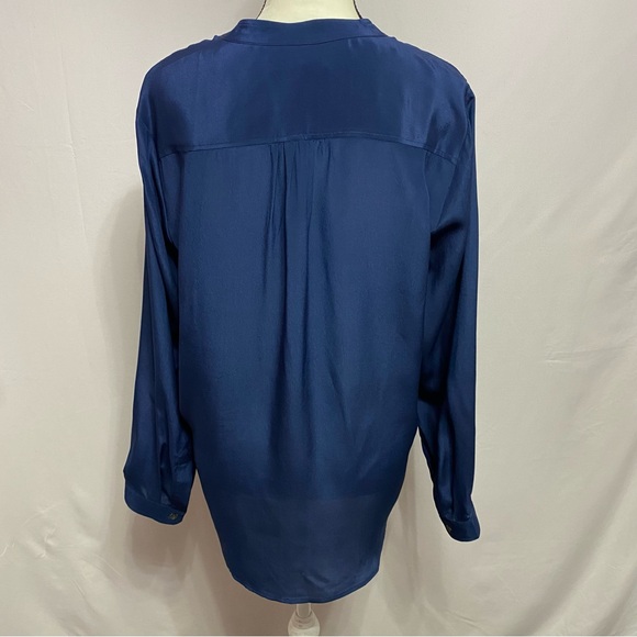 NWT Banana Republic Navy Blue Silk Button-Up Long Sleeve Top Size L #1441 - Picture 4 of 10